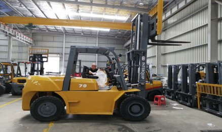 Forklift Repair Work Requirements and Safety Rules